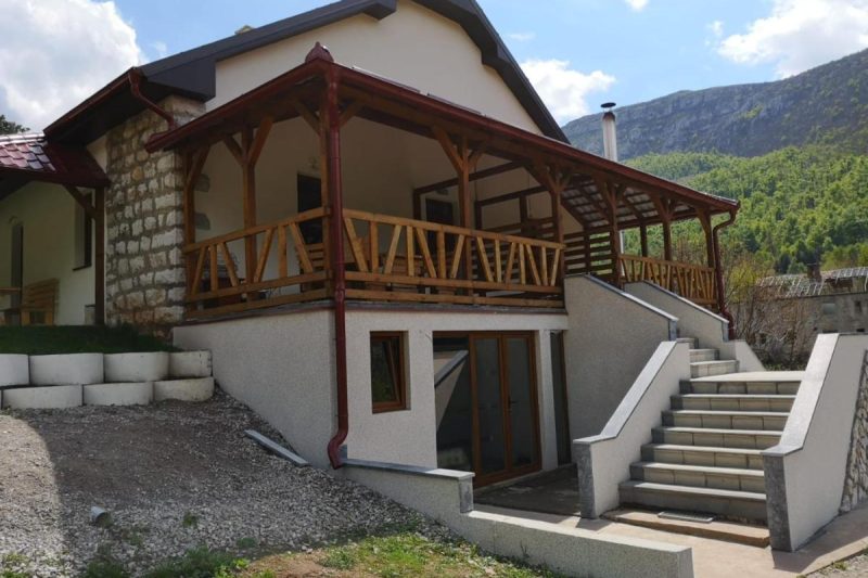 Read more about the article Seosko turističko domaćinstvo “Smeštaj Gmitrović”